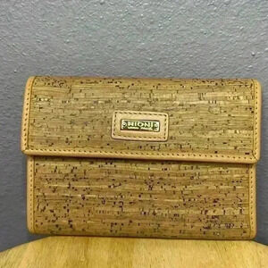NWOT RIONI CORK TRI-FOLD WALLET